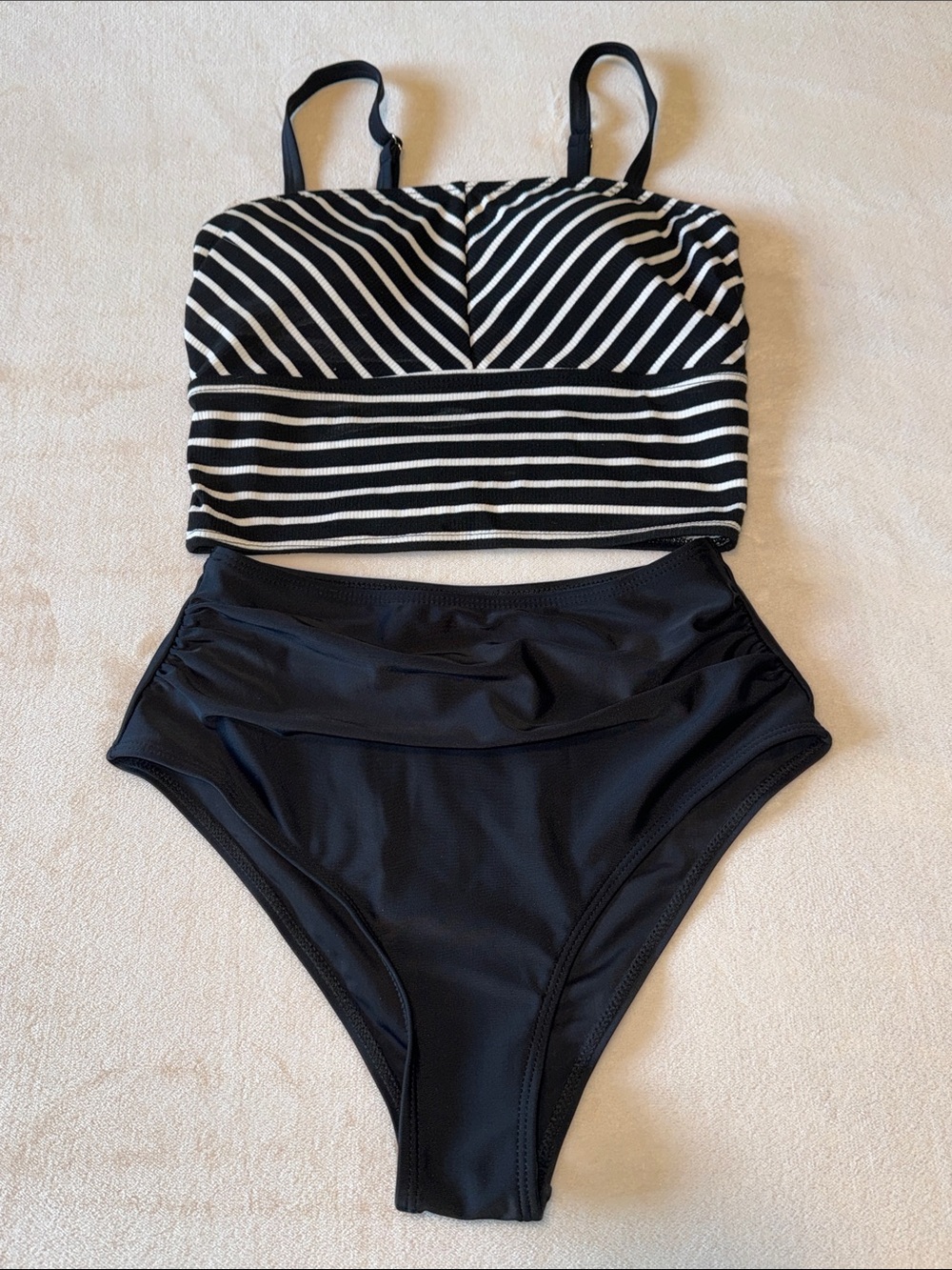 NWT Bikini. Size Small.
